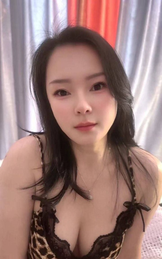 岳麓真毒龙果子姐
