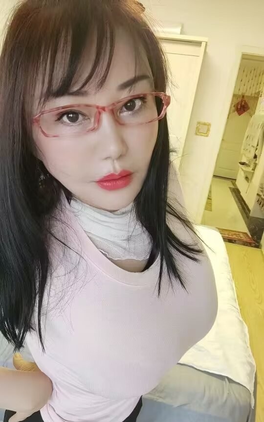 南京巨乳粉宝