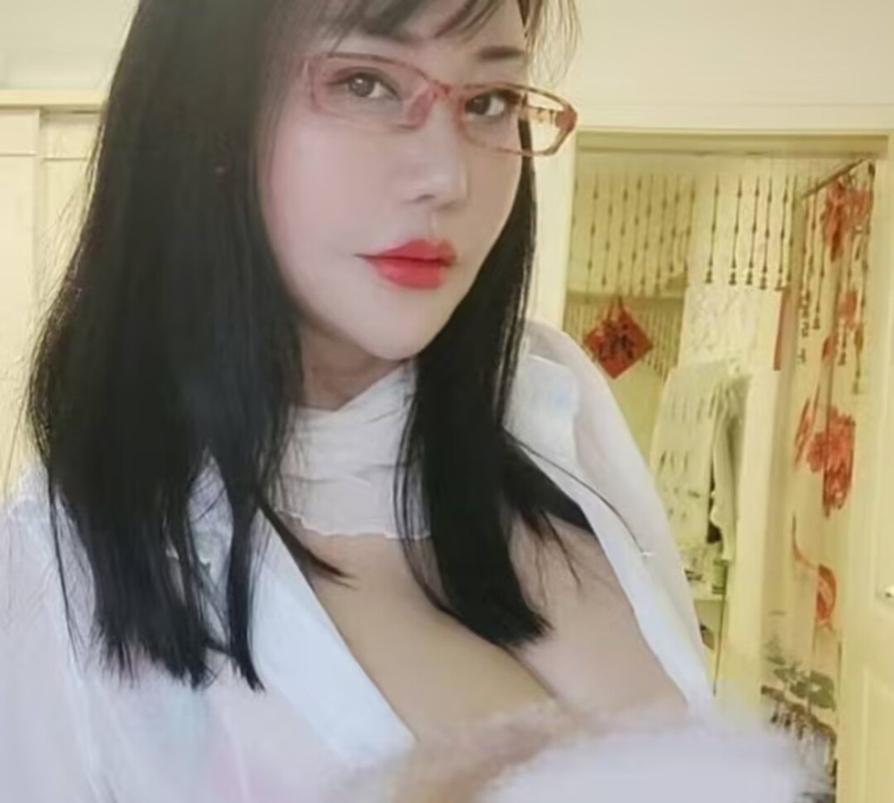 南京巨乳粉宝
