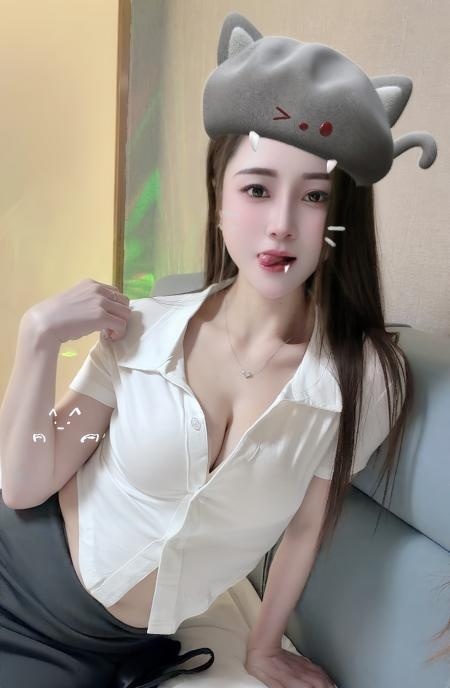 爆乳大奶蕾蕾