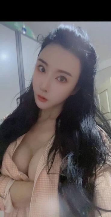 大胸骚桐