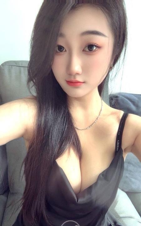 坂田舌吻小蛮腰雯雯