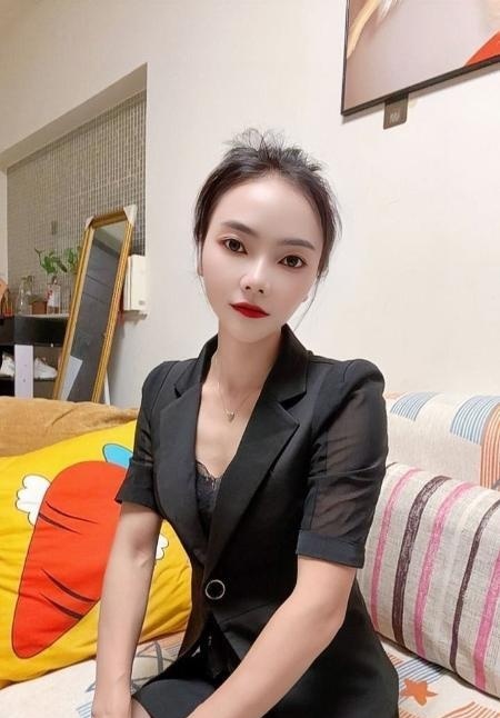 南坪排骨精朵朵