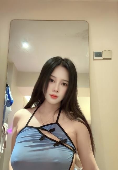颜值D奶骚女冷萌