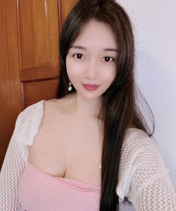 丰满大胸水多月儿