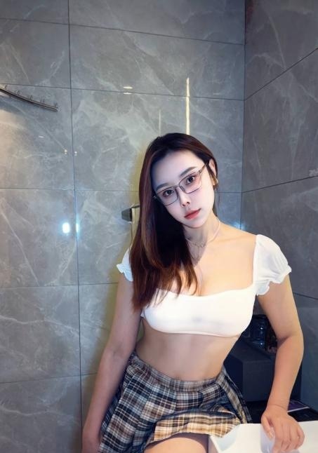 AV式姐姐苏苏