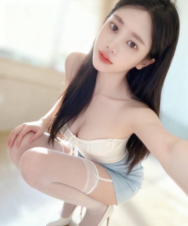 南山温柔性感美女诺诺