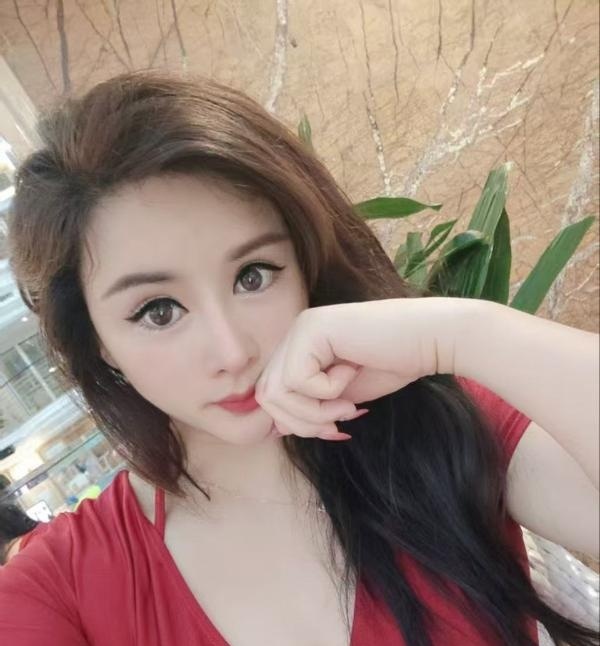 瑶族安妮娜