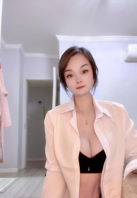 上城可甜可欲小希