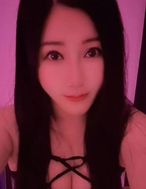 郑州小麦色御姐