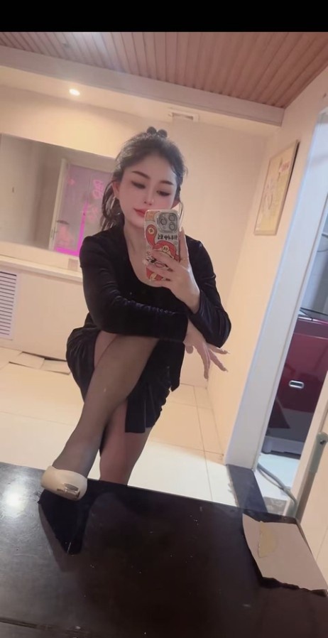 丝袜女神月月