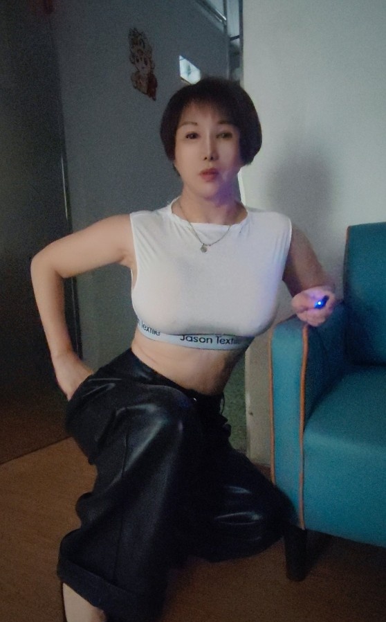 妖娆骚妇花样多