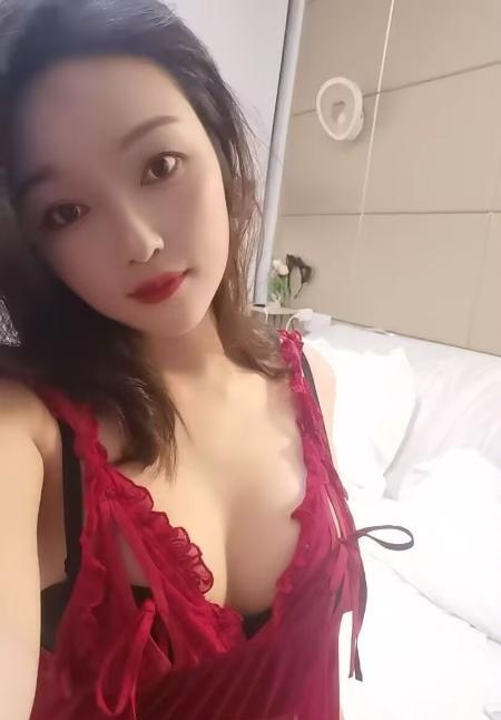 拱墅翘臀小米辣