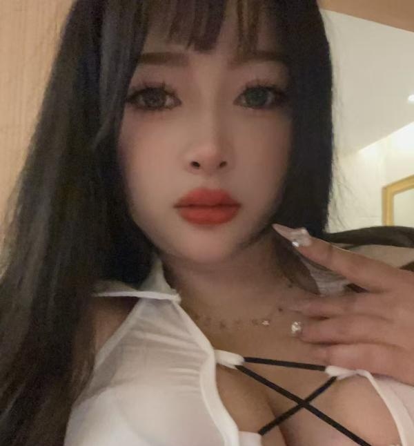 卡戴珊身材蔡文姬