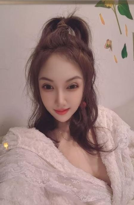 龙华风骚丰满少妇