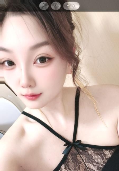性感人妻甜甜