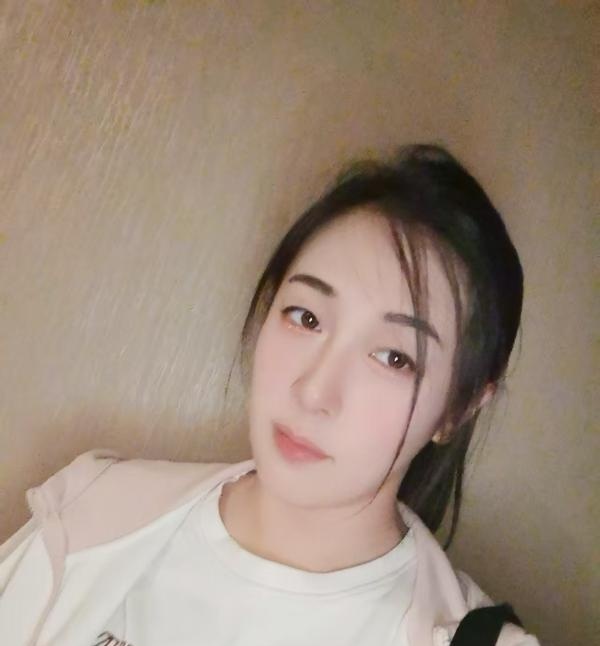 胸大屁股大会动还会夹