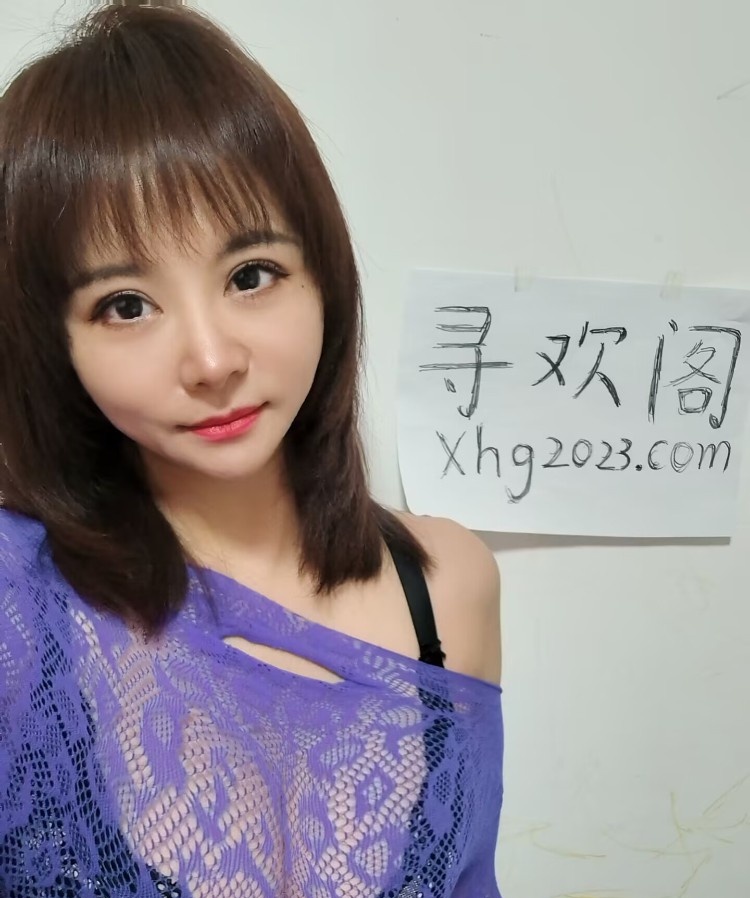 超弹大屁股风骚嫩妹