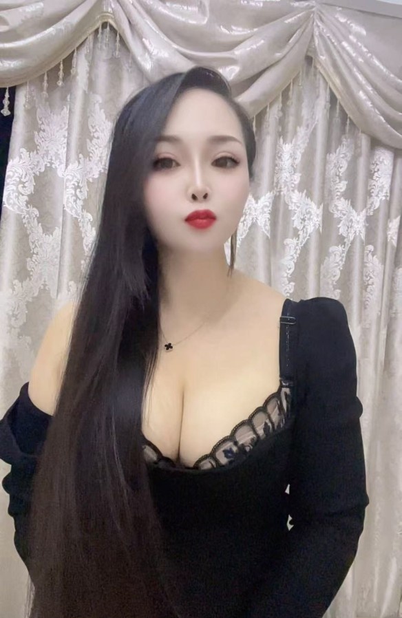验证丰乳肥臀的熟女