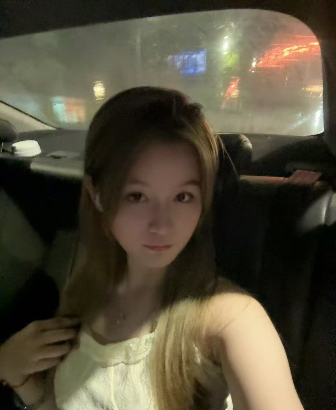 瑜伽女友纤纤