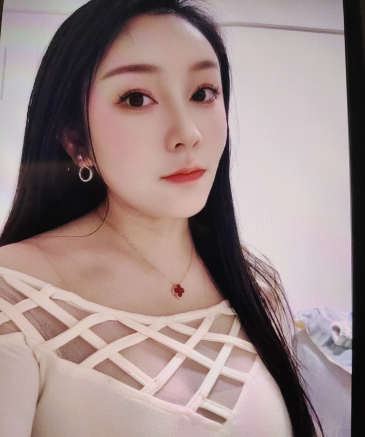 瑜伽少妇娜娜