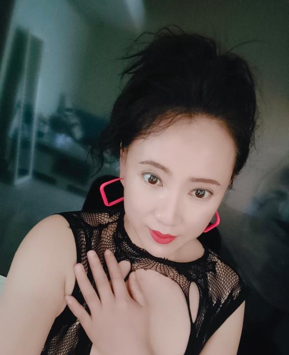 肥臀熟女老师