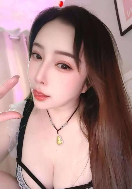 丰满的知性熟女