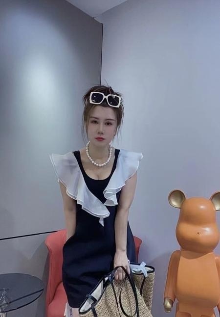 大高个彤彤