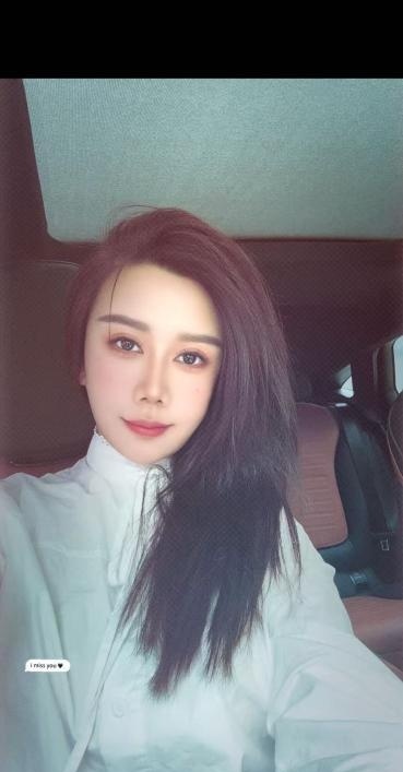 大高个彤彤