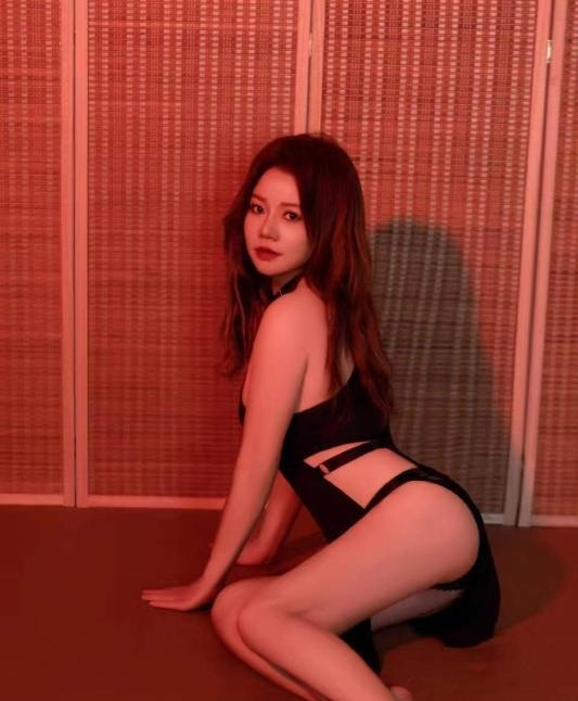 海珠骚妇璐璐