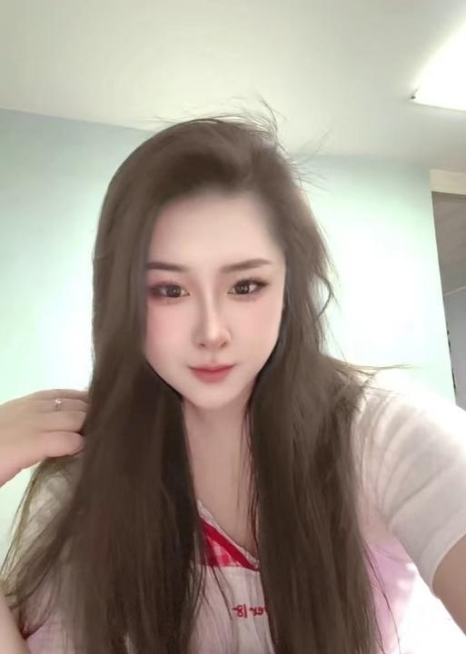 高颜值三通大胸妹妹
