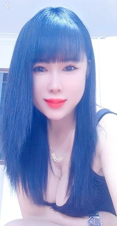 浦东大奶骚妇很泄火