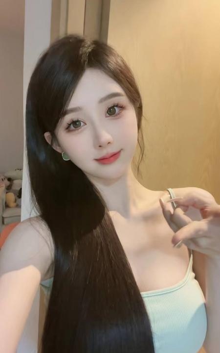 妩媚性感女友感雅琪