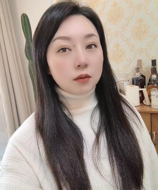 新迎气质少妇媛媛老师