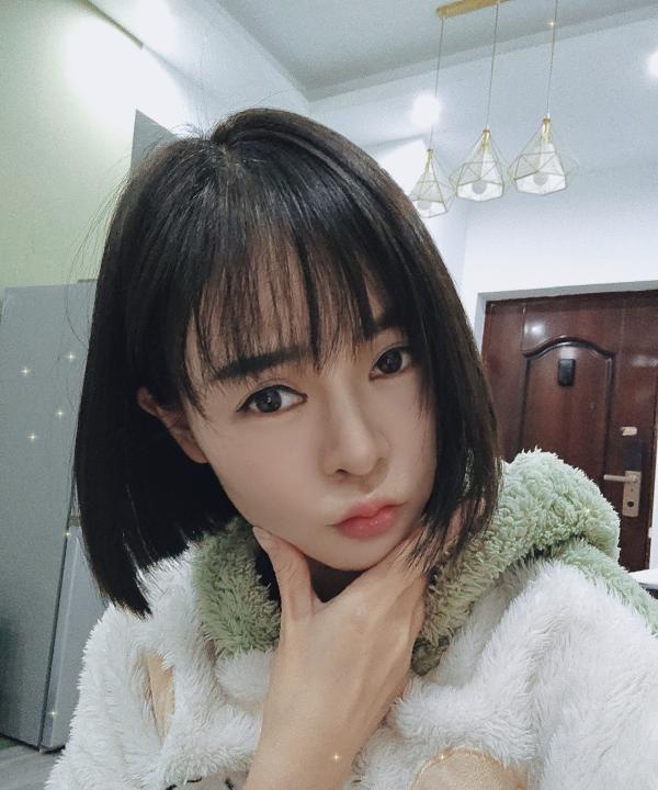 成都东站萝莉