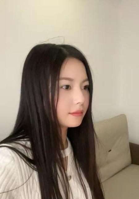 天府三街乖巧可爱莎莎