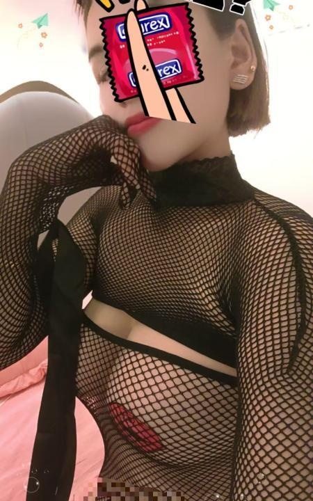 大胸咪咪姐