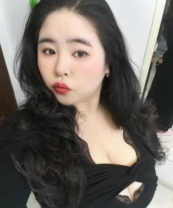 南山肥臀乳神露露
