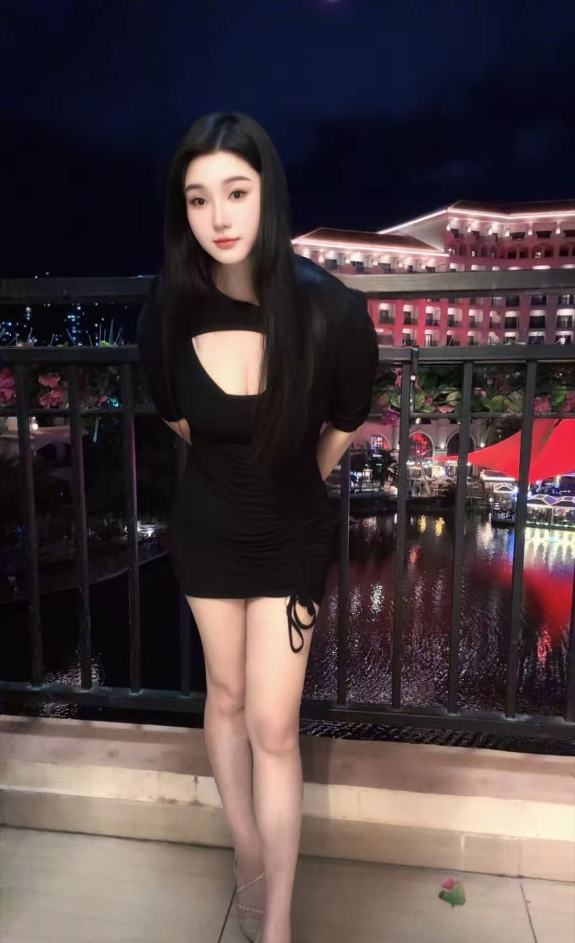 布吉美乳西西