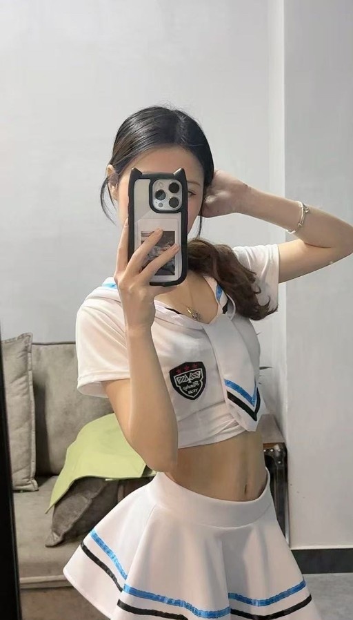汉口制服小甜甜