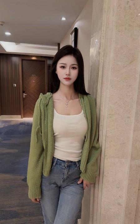 腰细臀翘茜茜老师