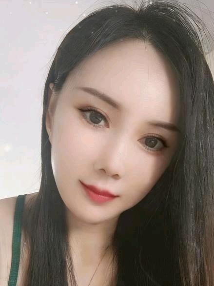 东丽蒙族少妇米娜