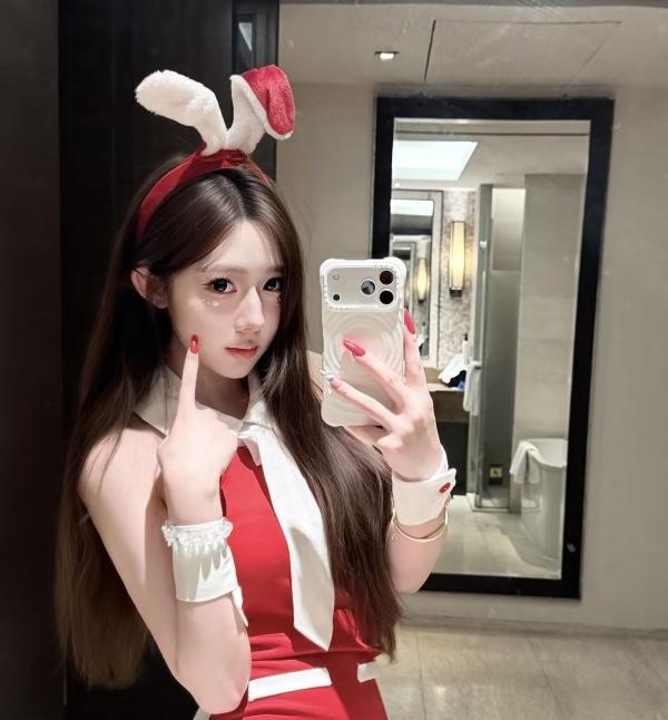 翘臀大雷妹子