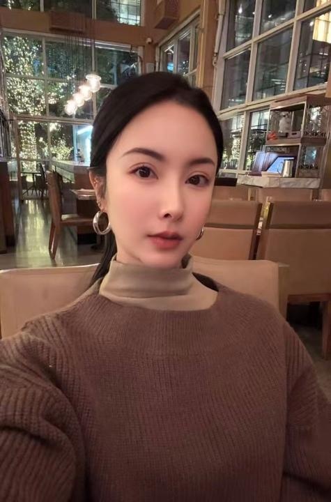 风骚朱莉老师