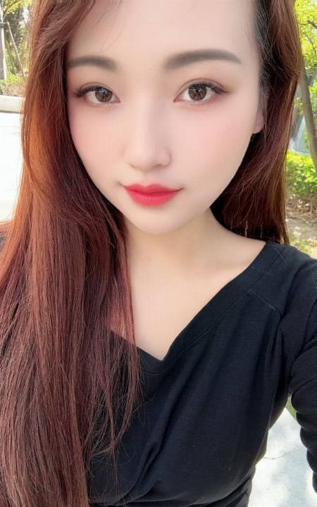 徐汇肤白大胸妹子