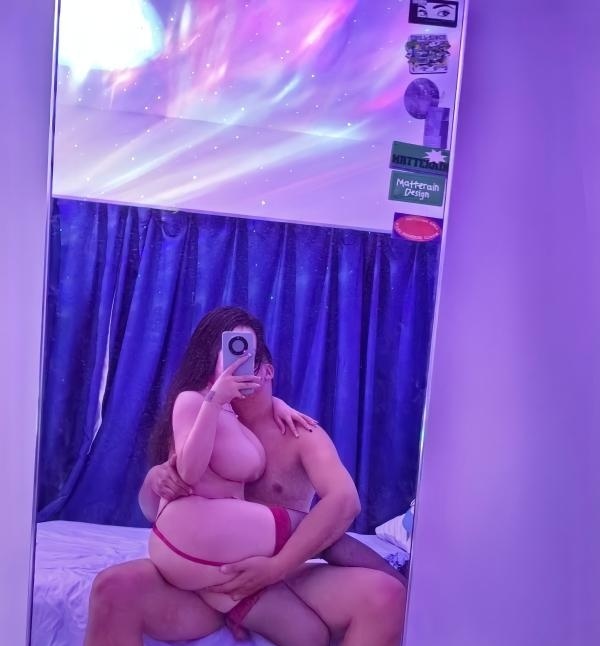 拱墅童颜F奶小轩