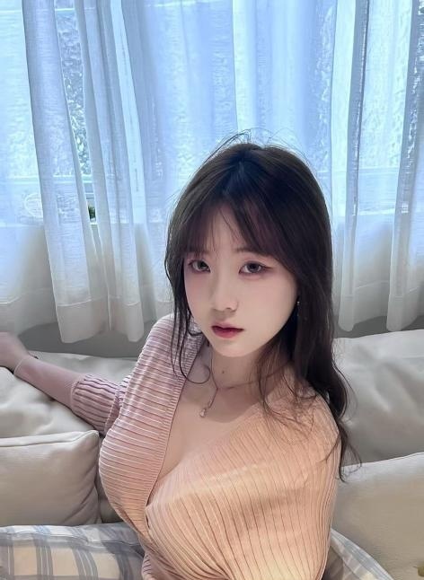 可爱美乳大胸妹妹