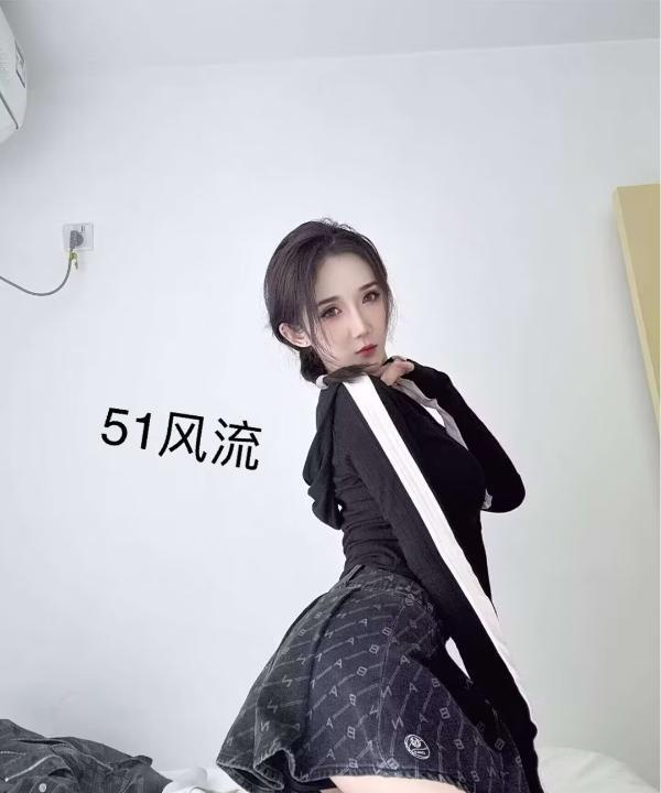 漂亮大胸美女