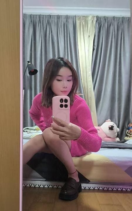 小巧玲珑胸小姐姐