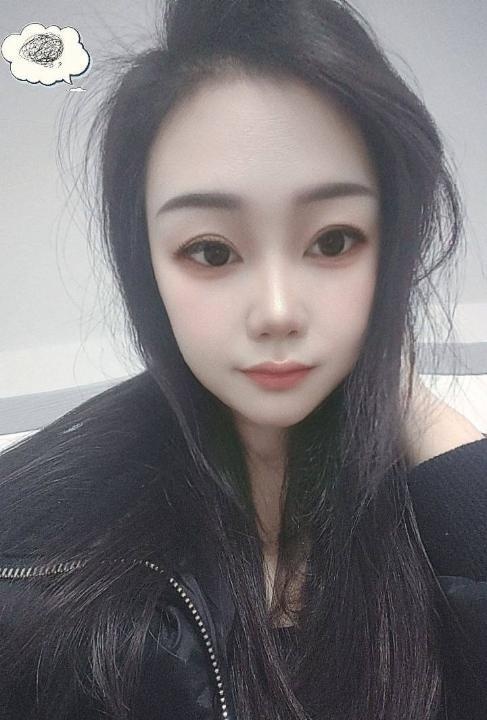 黑色情趣性感美女
